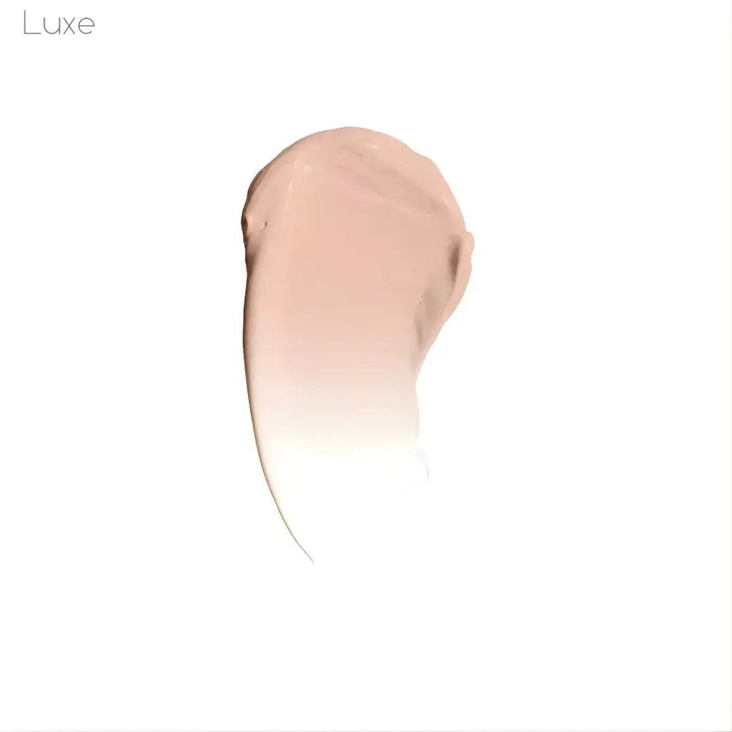 Luxe foundation shade Light texture swatch