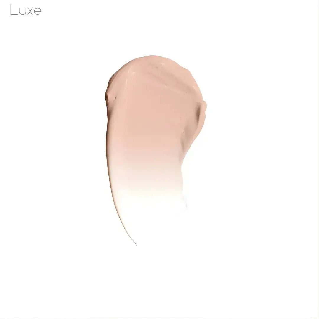 Luxe foundation shade Light texture swatch